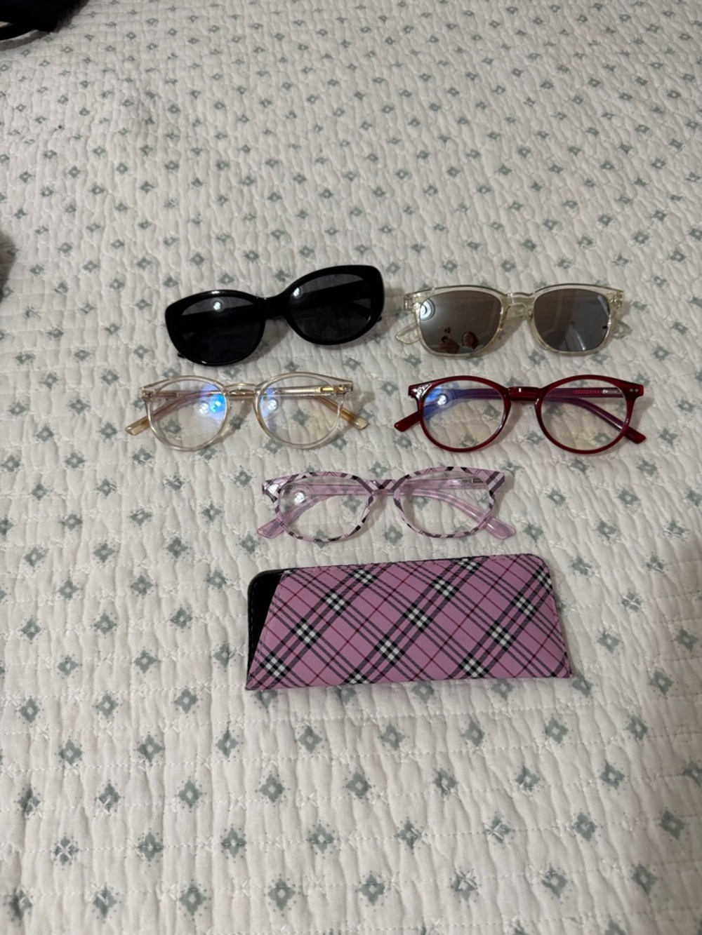 Assorted Women's Eyewear Set with Pink Plaid Case